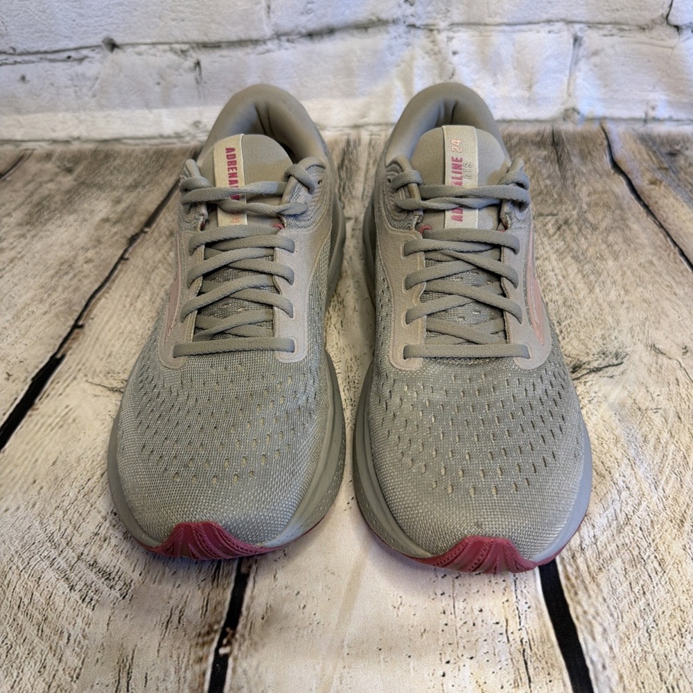 LKNW! Brooks Womens ADRENALINE 24 GTS Gray Rose Running Sneakers Sz 9.5 2E XWIDE